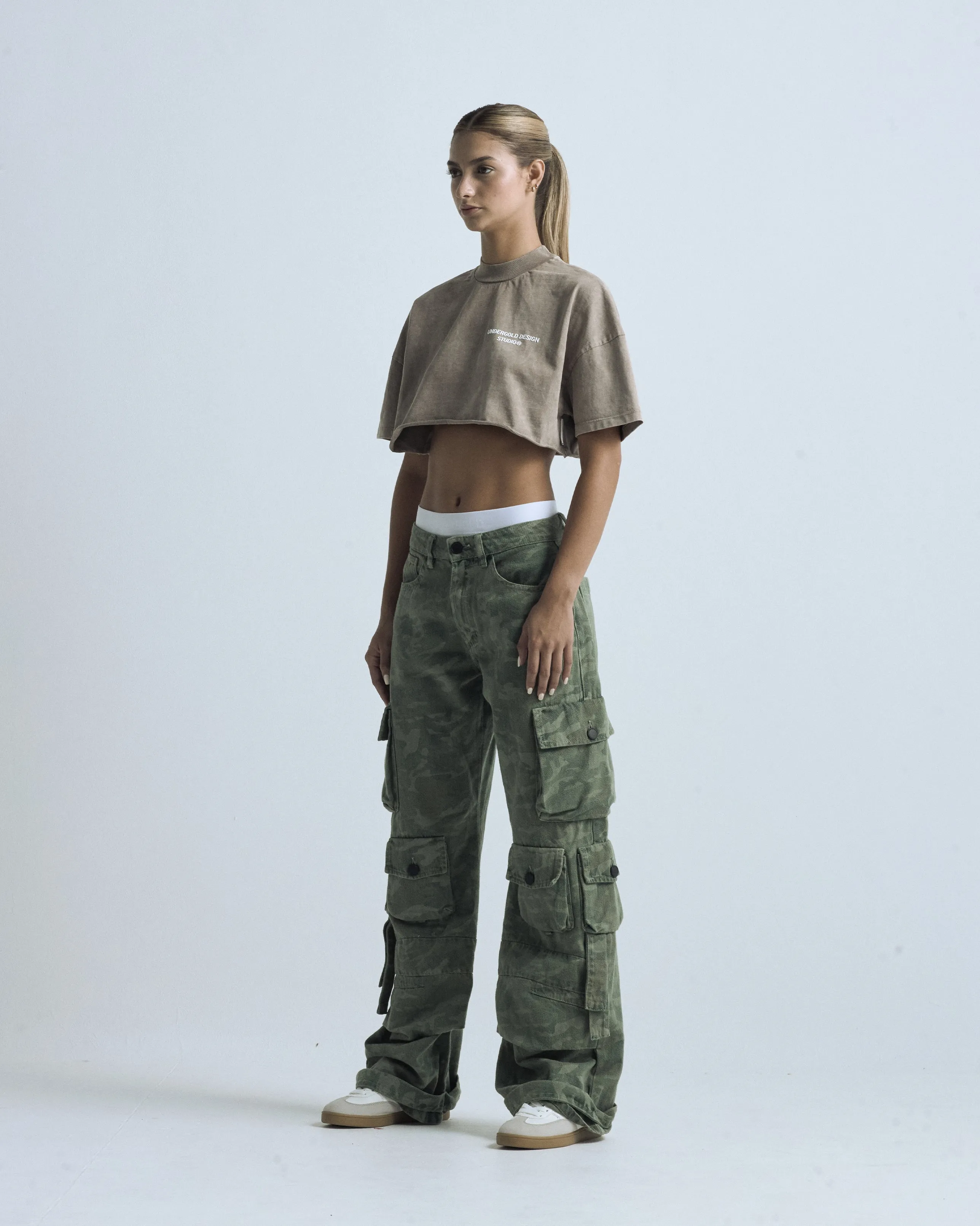 Basics MultiPocket Cargo Jean Green Camo