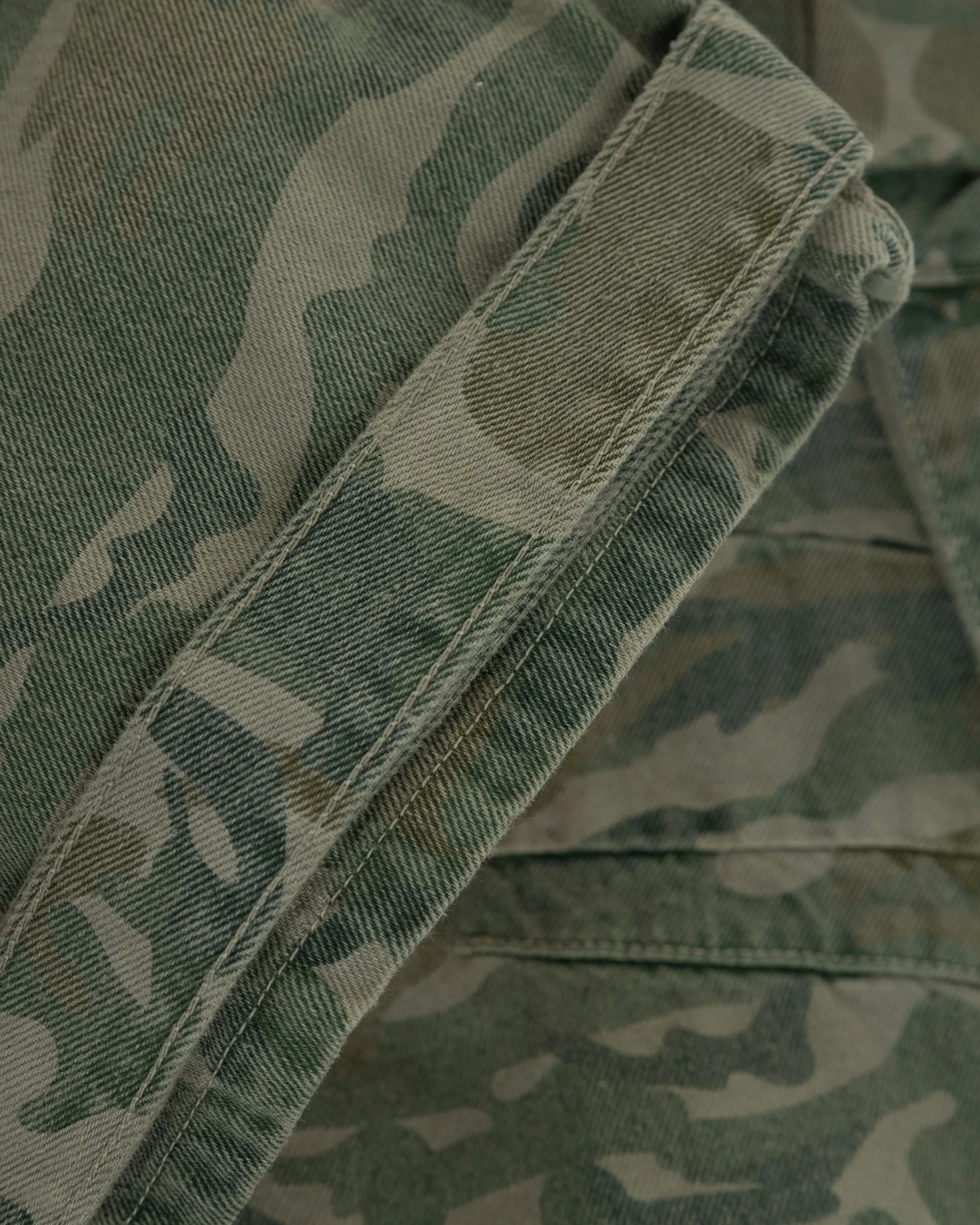 Basics MultiPocket Cargo Jean Green Camo