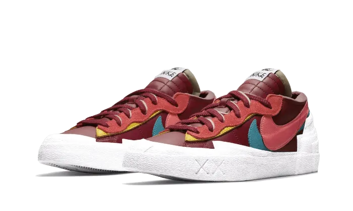 Blazer Low Sacai Kaws Team Red