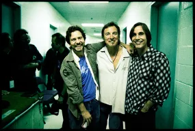 Bruce Springsteen with Eddie Vedder and Jackson Browne (Meadowlands Arena, 2004)