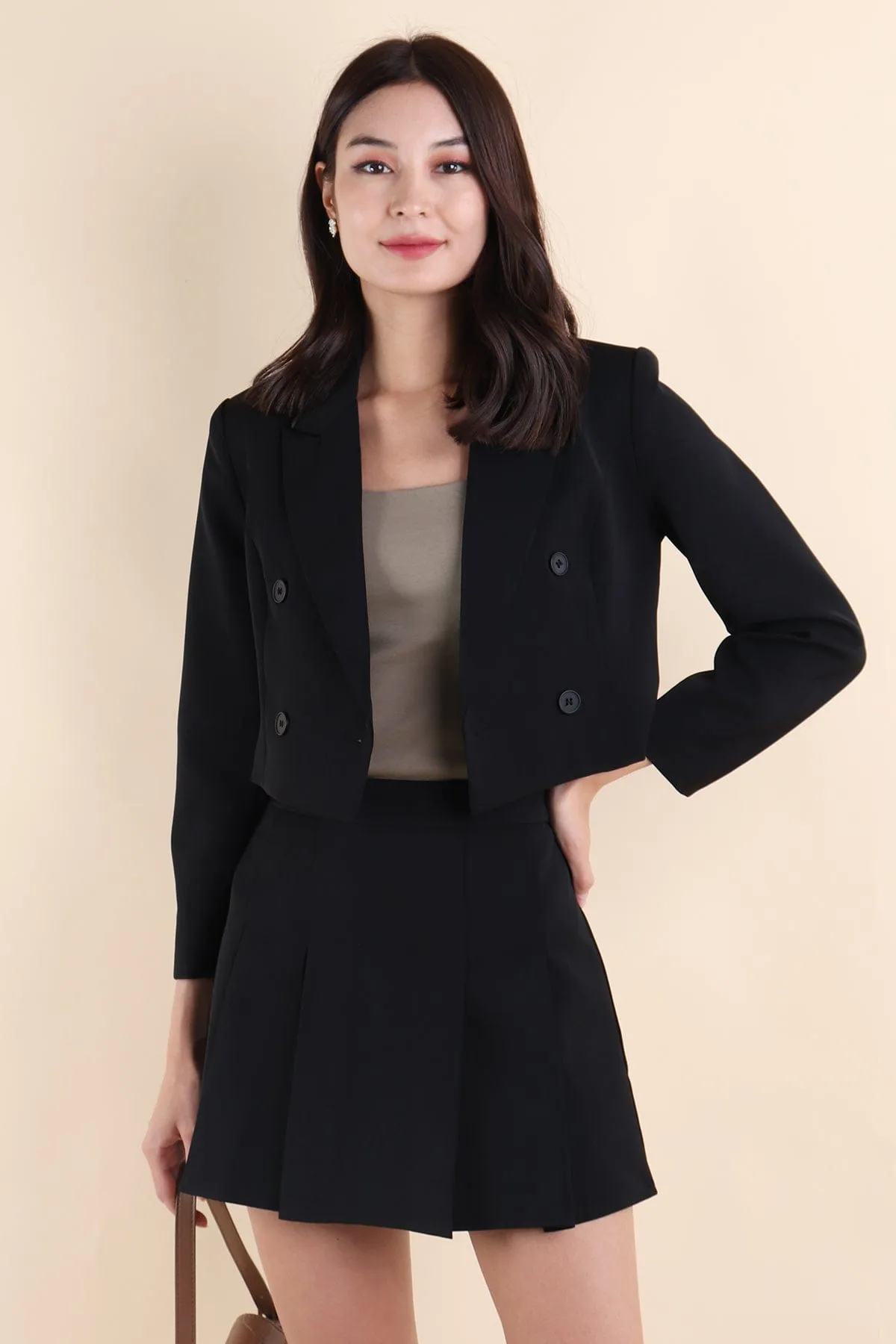 CONEY CROP BLAZER IN BLACK