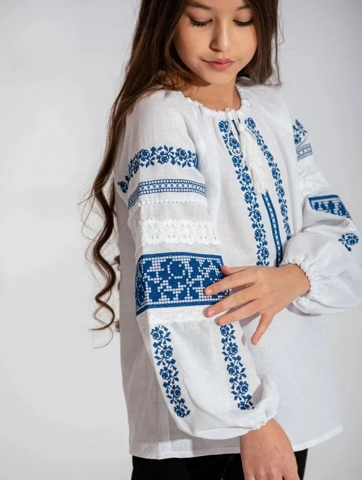 Girl’s Blouse “Ksenya”