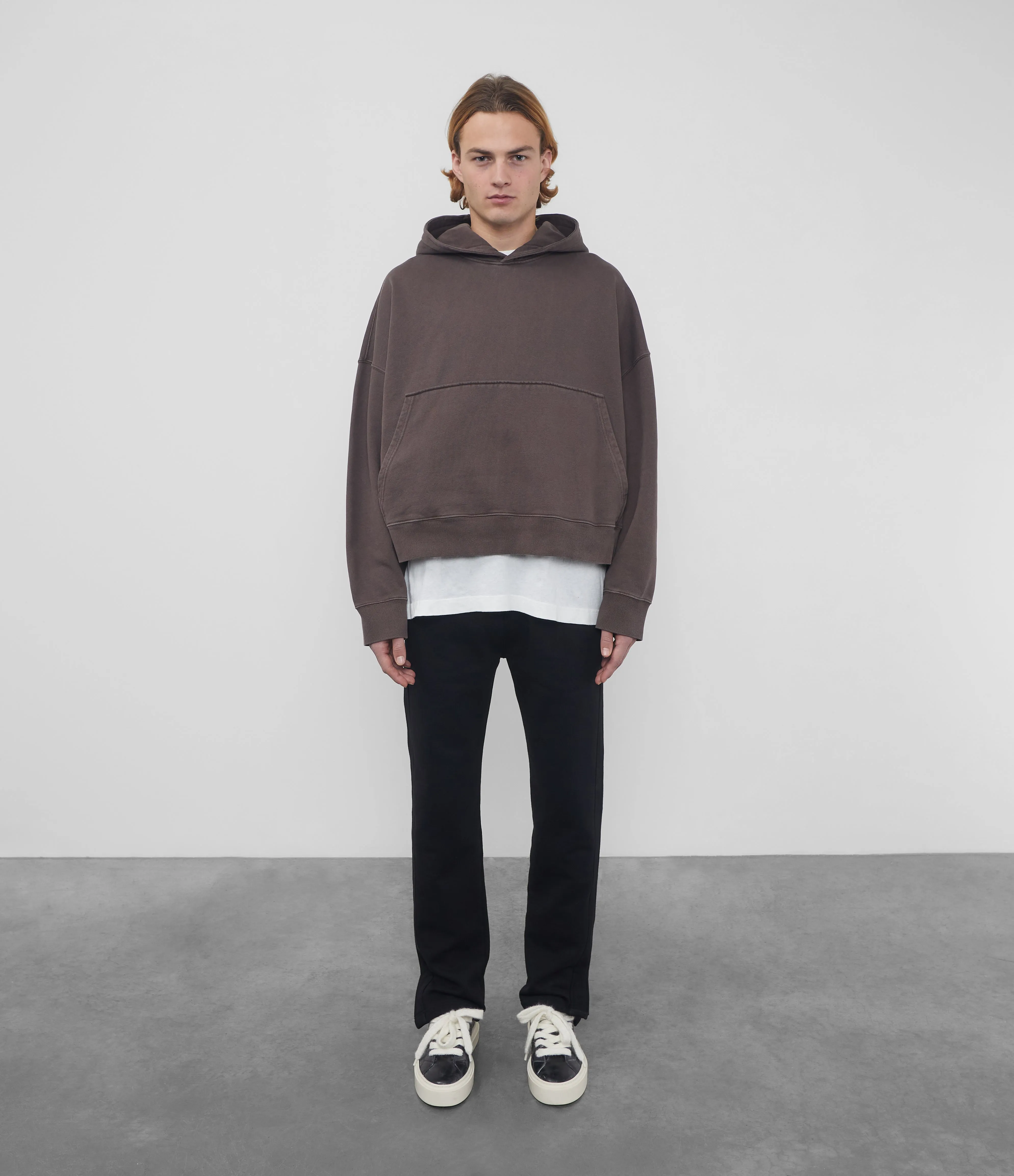 HEAVYWEIGHT CROPPED HOODIE