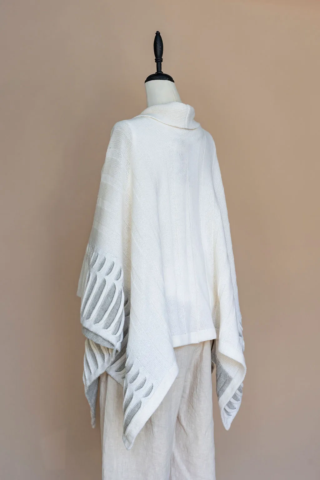 Irish - Atlantic Wrap Cardigan - Cream