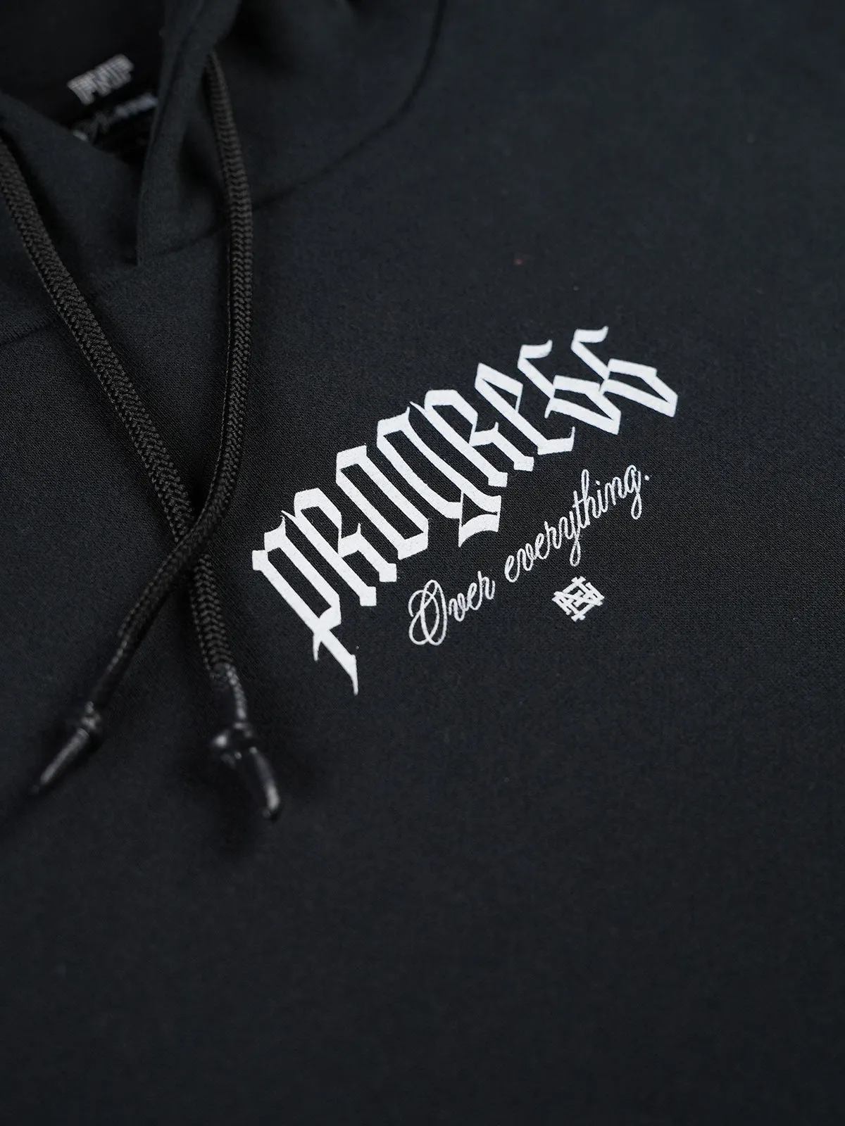 PROGRESS PULLOVER- BLACK