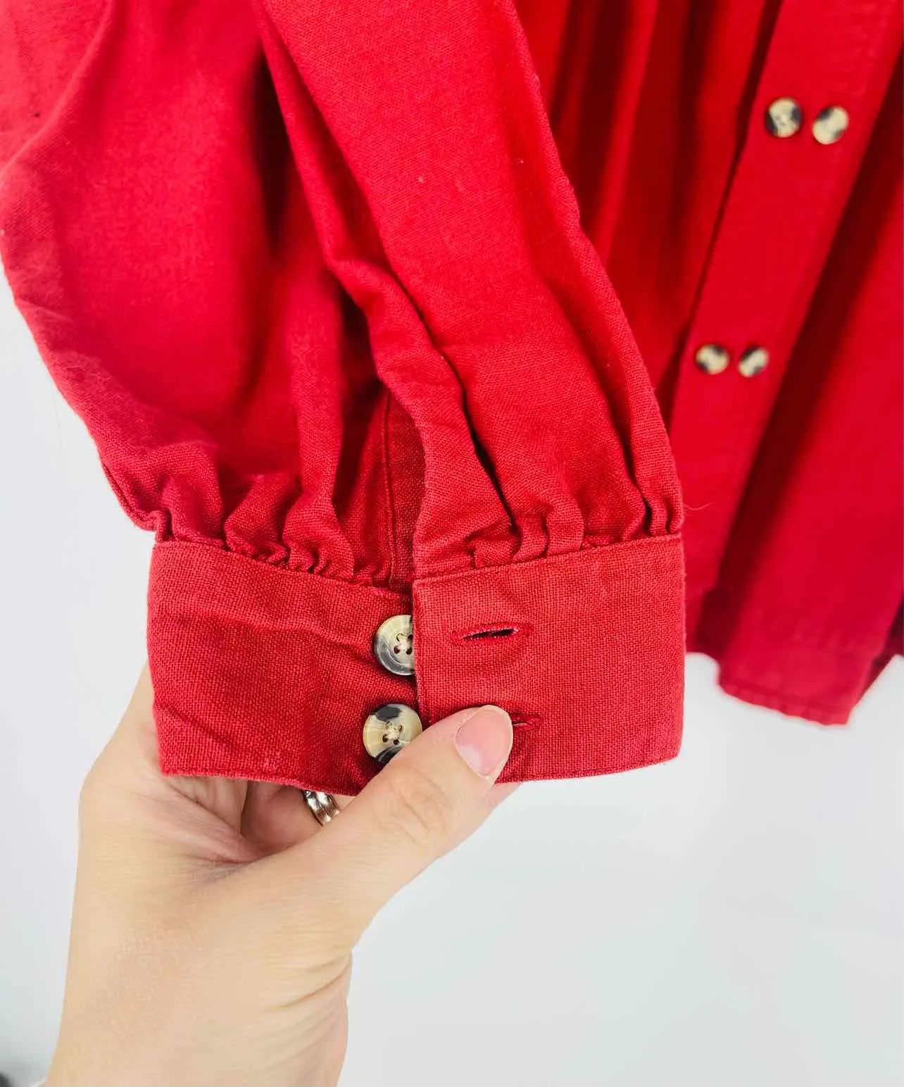 Scully Size L Red Pleated Cotton Blouse Blouse